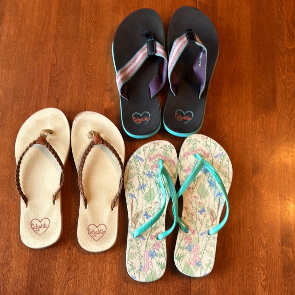 Women's Sandals - Black, Cream, and Green